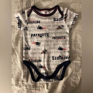 NE Patriots | Short Sleeve Onesie | baby boy 0-3 mo